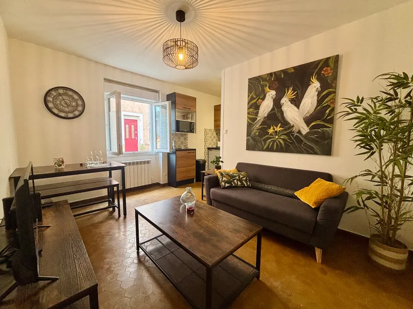 Le 29, Proche centre, Netflix - Image 1