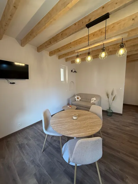 La Petite Couze, Maison cozy pour 2 en Auvergne - Image 1