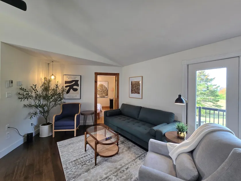 Highland House | Wolfville Wine Country | Sleeps 8 - Image 1