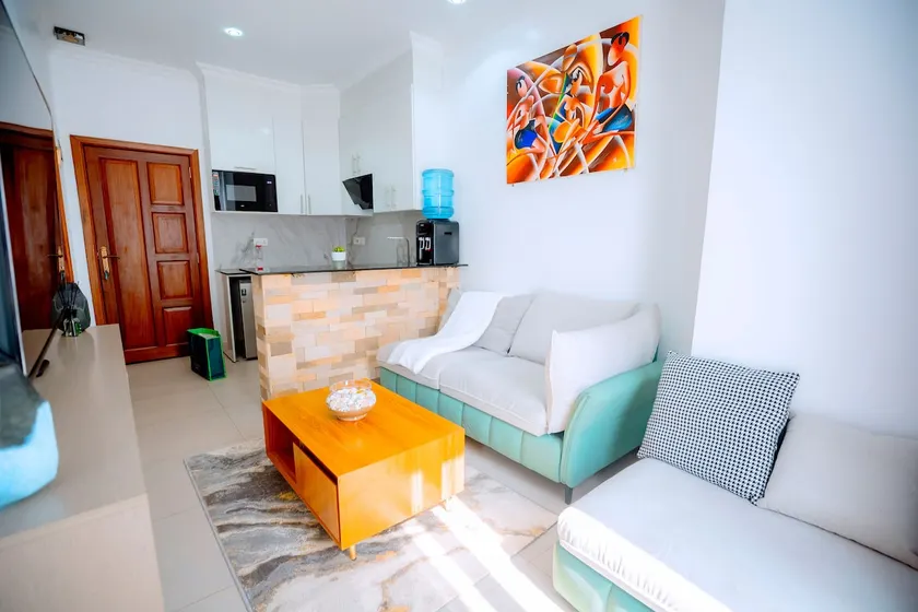 Noble Nest Apartment - Image 1