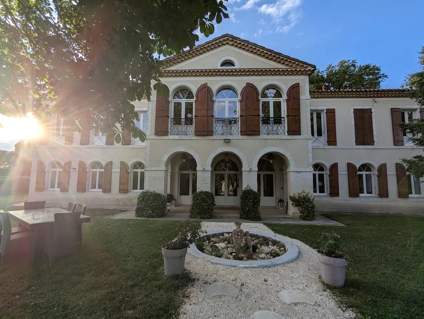 Exceptional estate – 15-person gîte with pool - Image 1