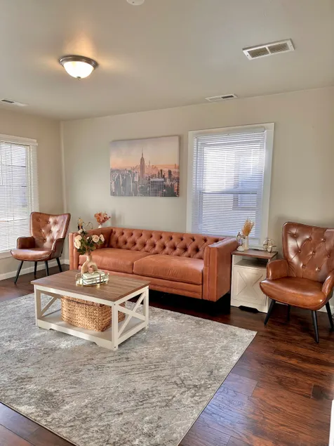 Cozy Home in Madison Heights - Image 1