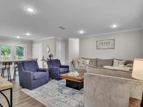 Convenient Campus Condo & Game Day Gem! - Image 1