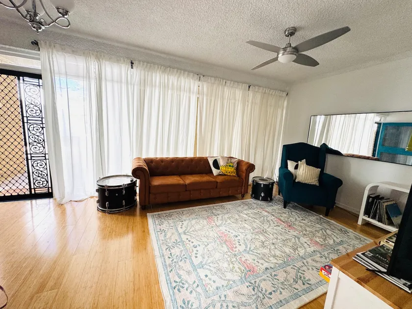 Coastal Beatles Retreat | Near Glenelg & Airport - Image 1