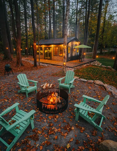 NEW-The Tiny House at Evergreen Cabins - Image 1