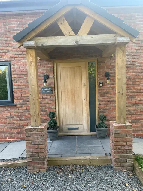 Brand new three bedroom luxury bungalow - Image 1