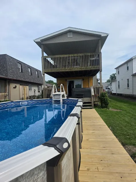 7) Lakefront Retreat PoolOPEN , Hot Tub, Views! - Image 1