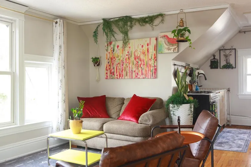 Trendy Treehouse– Modern Charm, Historic Heart 2BR - Image 1