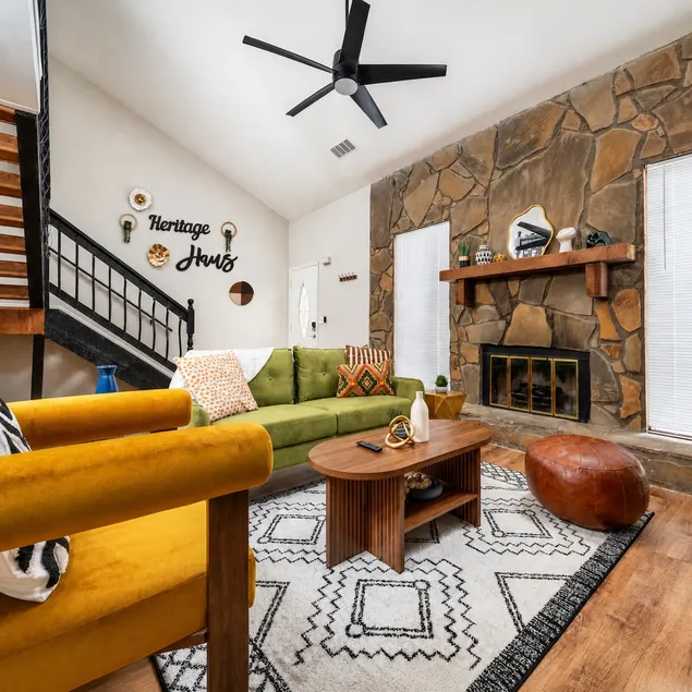 Stylish 2BR w/ Deck Near Marietta Square | Dogs OK - Image 1