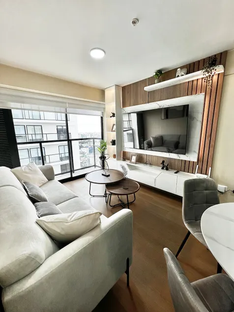 Luxury | Private Balcony | 3BR floor 27 - Image 1