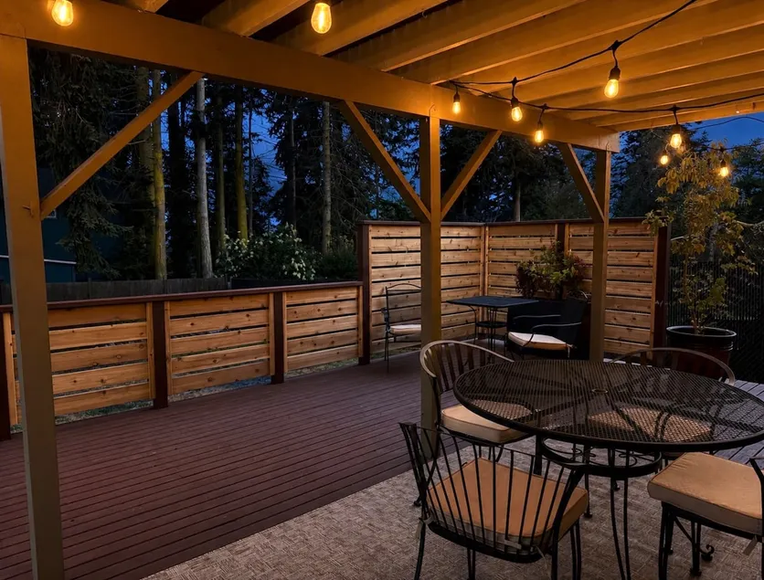 Walk to Beach & Pool • 2 King Beds • Fenced Yard - Image 1