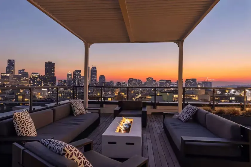 SOLIS Capitol Hill - Stunning Condo Near it All! - Image 1