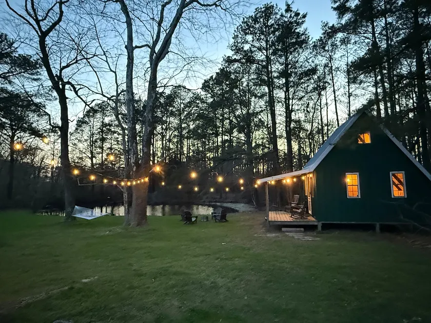 A Cabin with History - Image 1