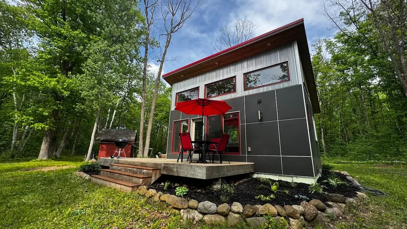Red Roof Loft: Modern cabin on the Snake River - Image 1