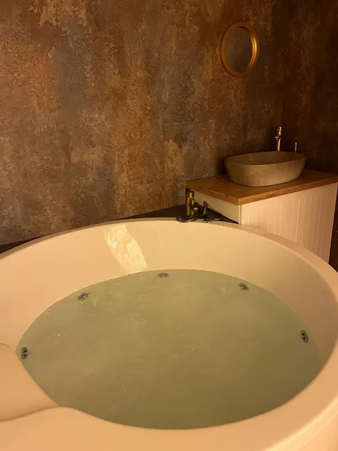 Stay & Spa Central - Image 1