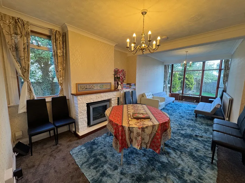 Oxford Detached Villa 5 Rooms Free Parking 4km from City Center - Image 1