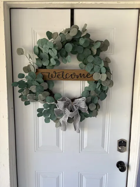 Easy living, near downtown. - Image 1