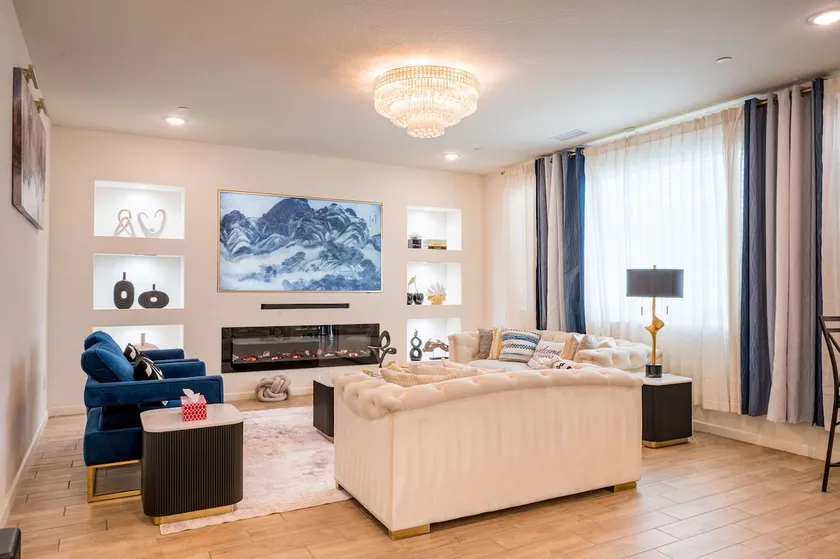 Spacious home for large group - Image 1