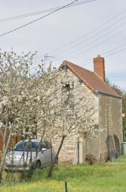 Independent house, private garden & parking - Image 1