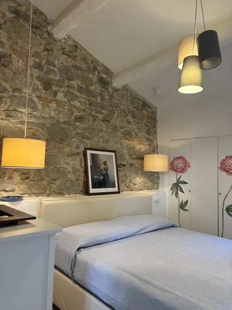 Romantic Escape in Medioeval Passignano -Lake View - Image 1