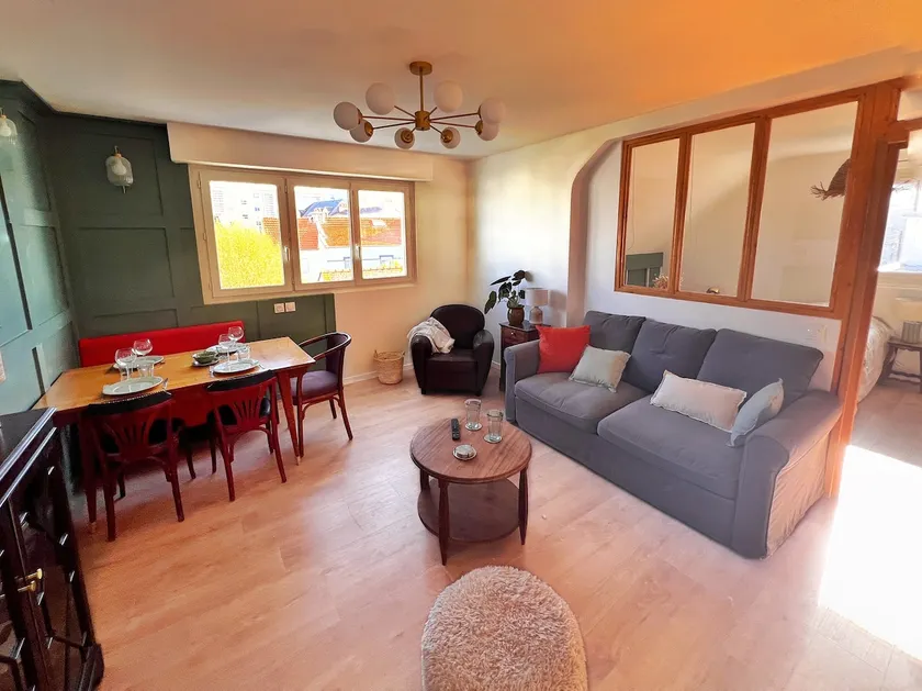10° West · 2BR Renovated 2025 · Park View - Image 1