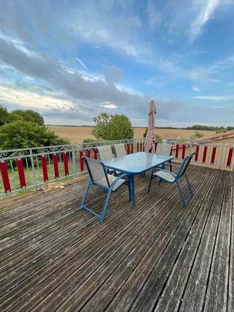 country house - Image 1