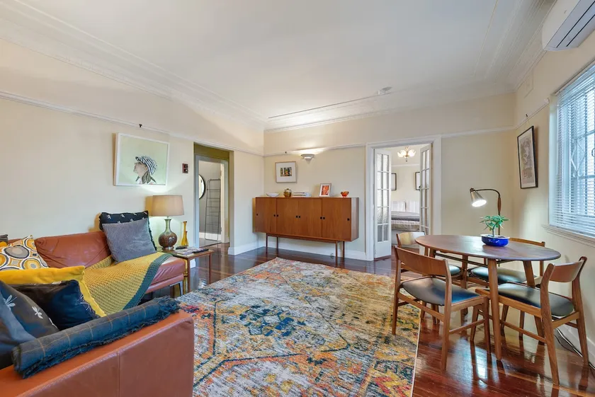 Step Back into Style! 2Bed/1Bath/1Car ~ New Farm - Image 1