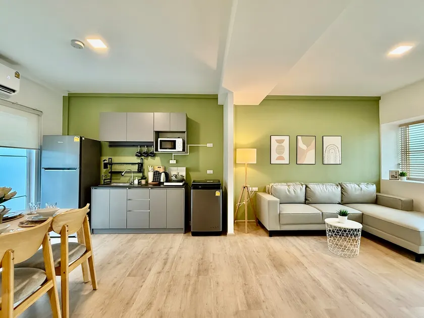 Nirin: Serene 2 Beds Townhome near Mega Bangna - Image 1