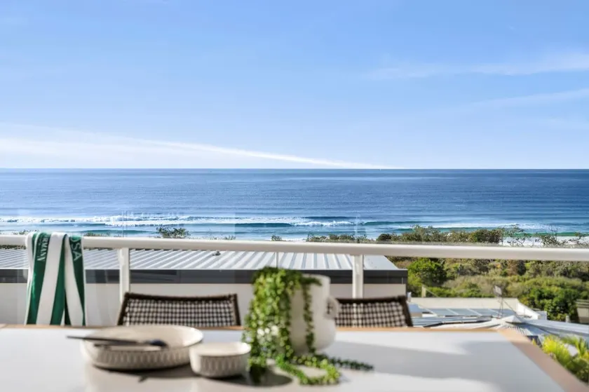 Uninterrupted Ocean Views - Image 1