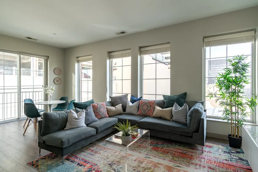 NEW Modern 2BR – Downtown's Best! - Image 1