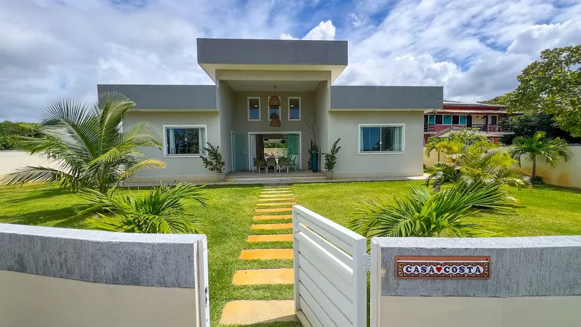Casa Costa Hosting - Image 1