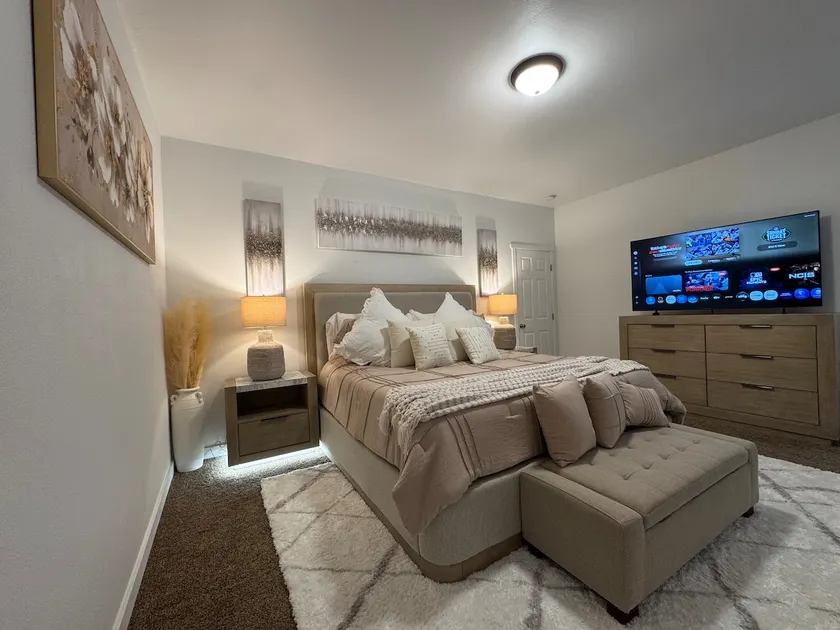 Luxury Modern Duplex in Centralia - Image 1