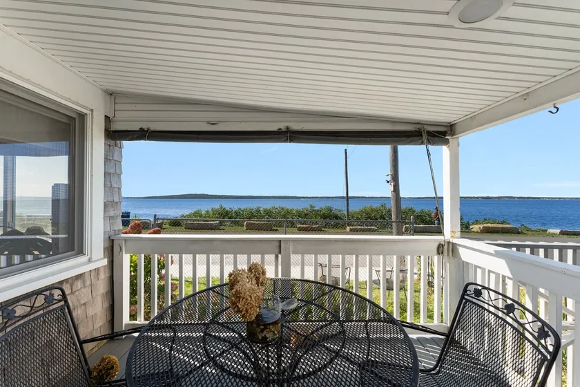 Mt Hope Bay Cottage 2/2 - Image 1