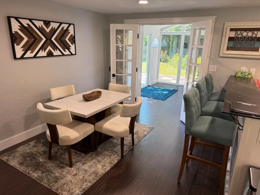 3 bedrooms, 3 baths, game room, backs up to woods - Image 1