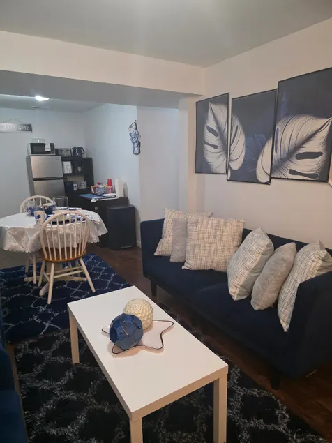 Private & Cozy 2BR Suite with Kitchenette - Image 1