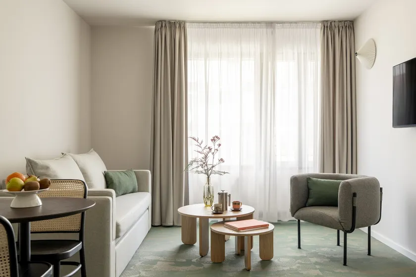 Modern 1-Bedroom Apartment in Munich City West - Image 1
