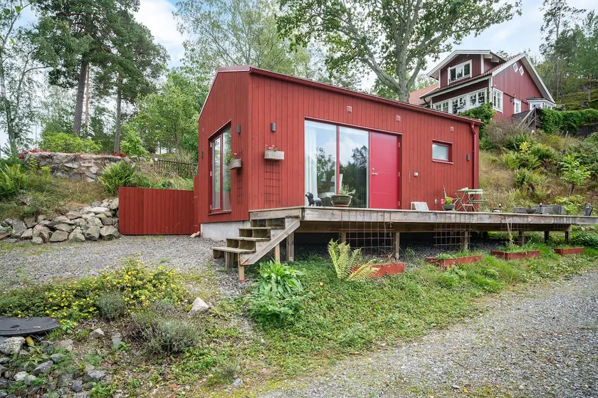 Cozy Retreat Close to Castle & Beach - Image 1