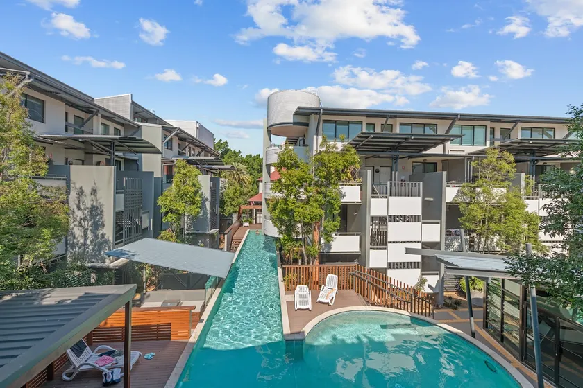 3-Bed Teneriffe Apartment - Pool | Gym | Parking - Image 1