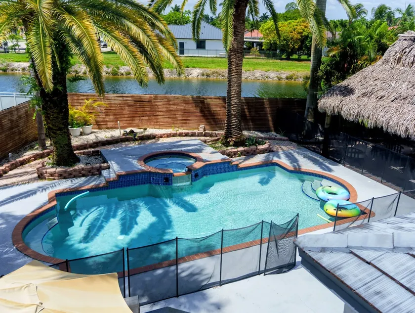 Miami 5BR Pool Home • Sleeps 12 • Free Parking - Image 1