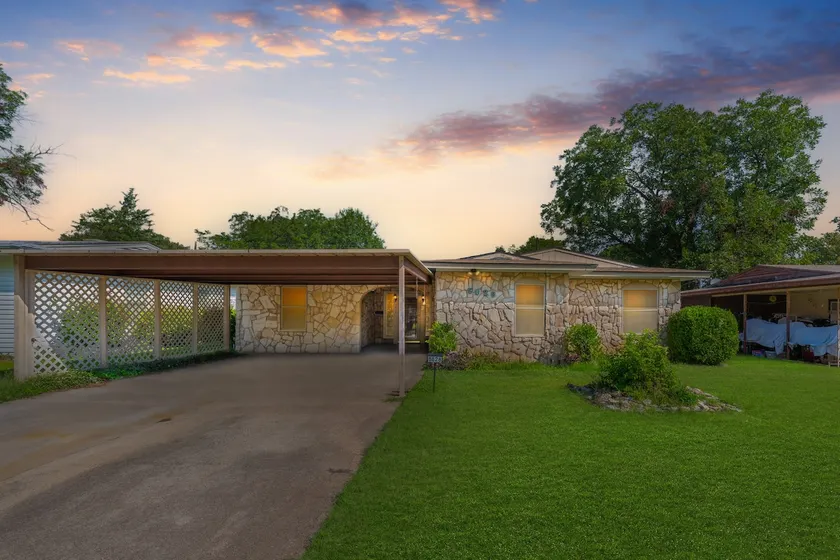 Spacious 4BEDR/2BATH Getaway | King Beds+TVs Room - Image 1