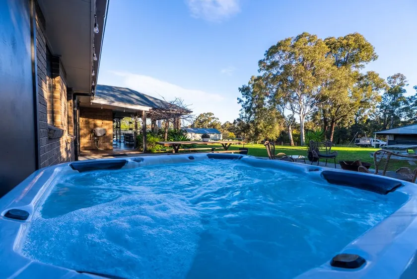 Free Wine Tasting with Private Pool and Hot Tub! - Image 1