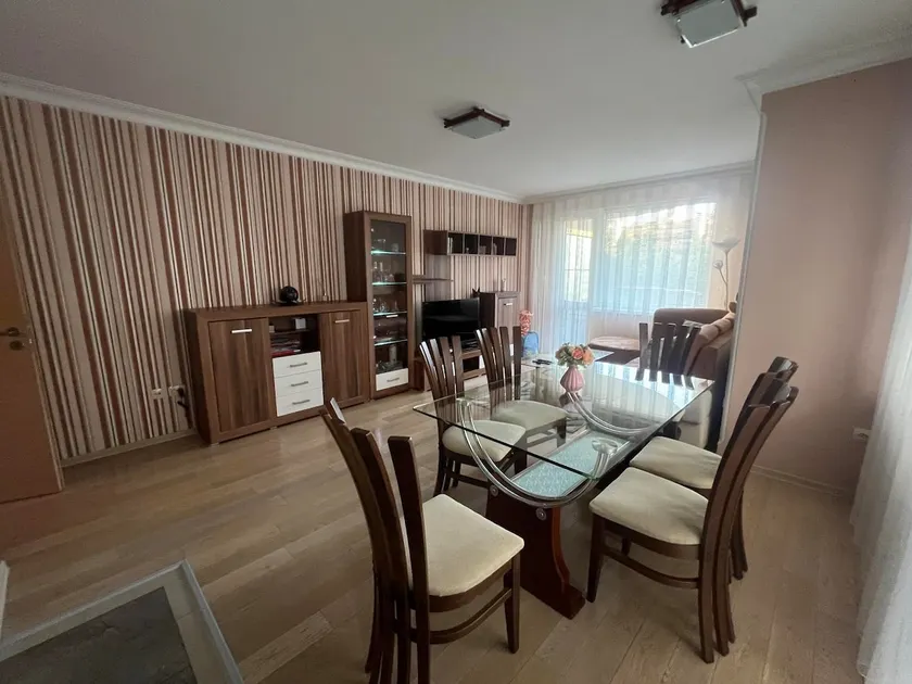 Sofia Elegance - Image 1