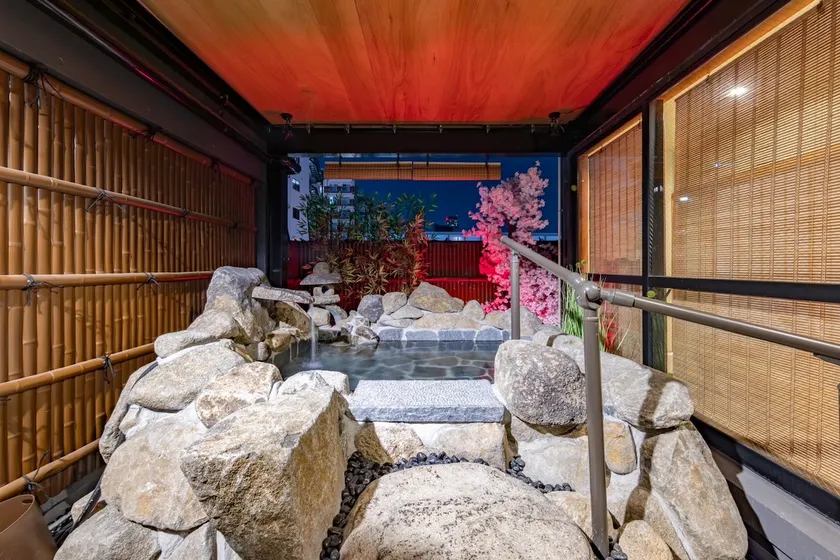 Namba/Dotonbori｜Open-Air Bath｜180m²｜5BR｜14 - Image 1