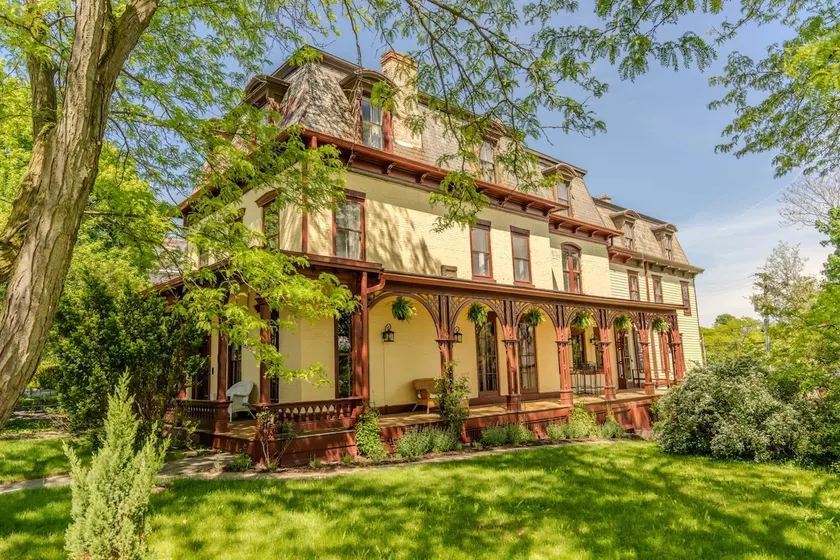 Gould Swaby Mansion - Image 1