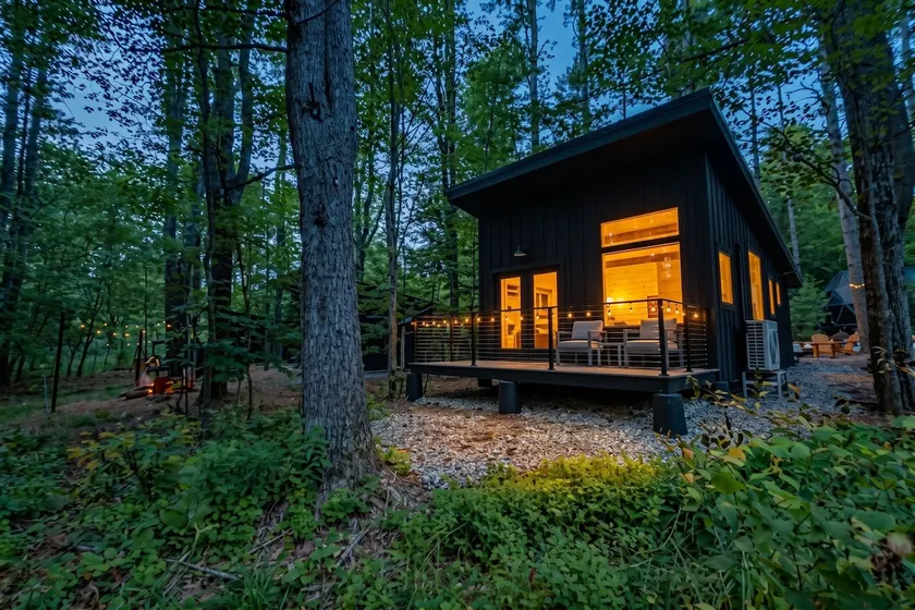 Nature view cabin in the pines w/ full bath - 05 - Image 1