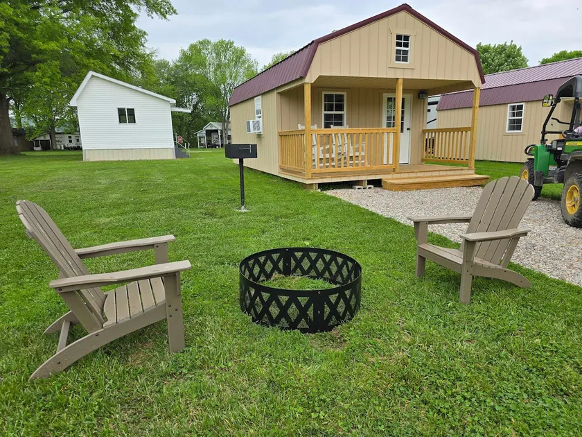 Family Getaway at River's Edge - Cardinal - Image 1