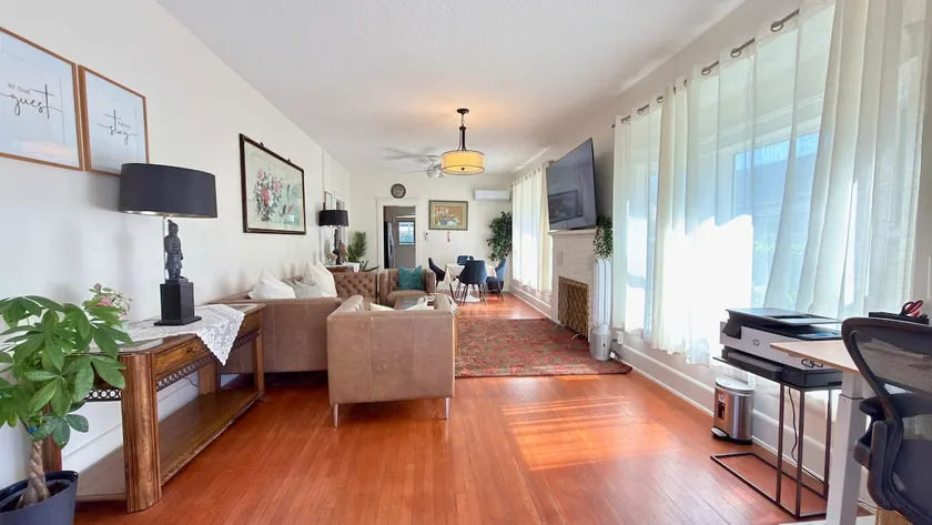 Stylish 2BR/1BA Steps to Caltech & Colorado Blvd - Image 1