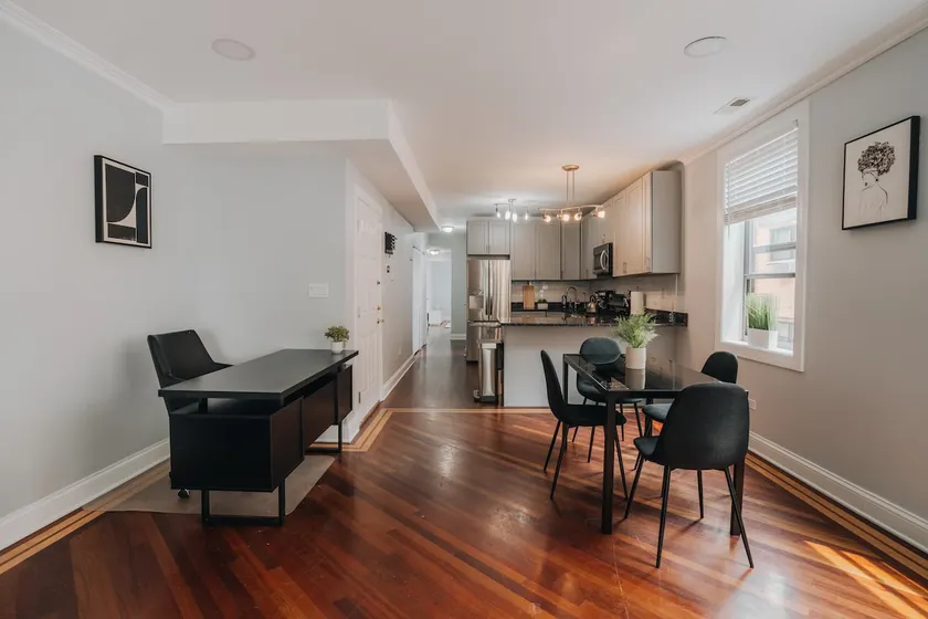 Pristine 2BD|2.5BD Duplex| Chicago| Free Parking - Image 1