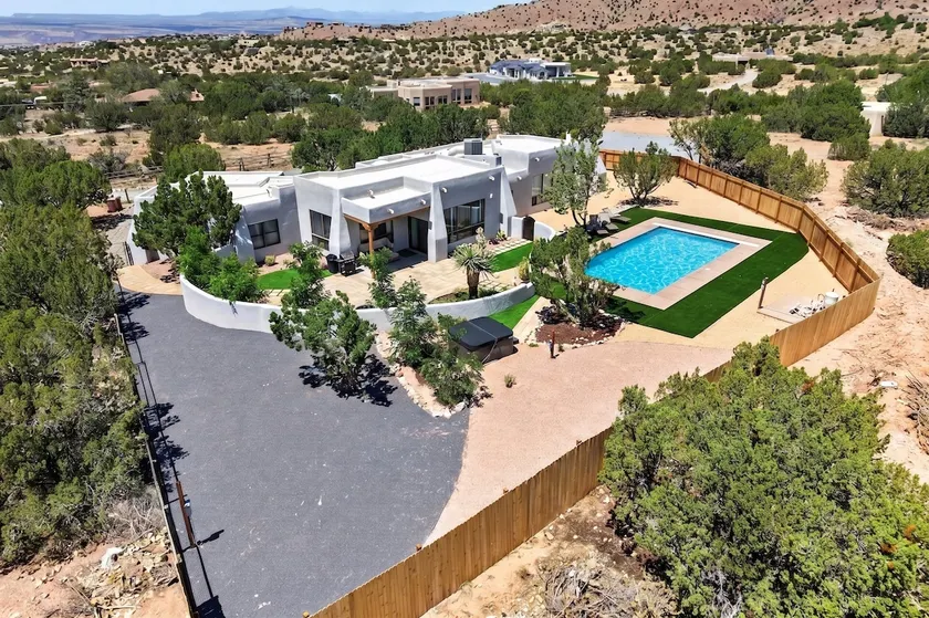 Private Pool + Mountain Views -Retreat Near ABQ - Image 1