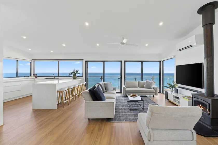 The Blue House - Wye River - Image 1